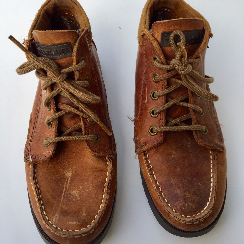 Eastland leather brown ankle shoes size 9